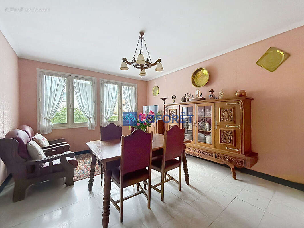 Maison à SAVIGNY-SUR-ORGE