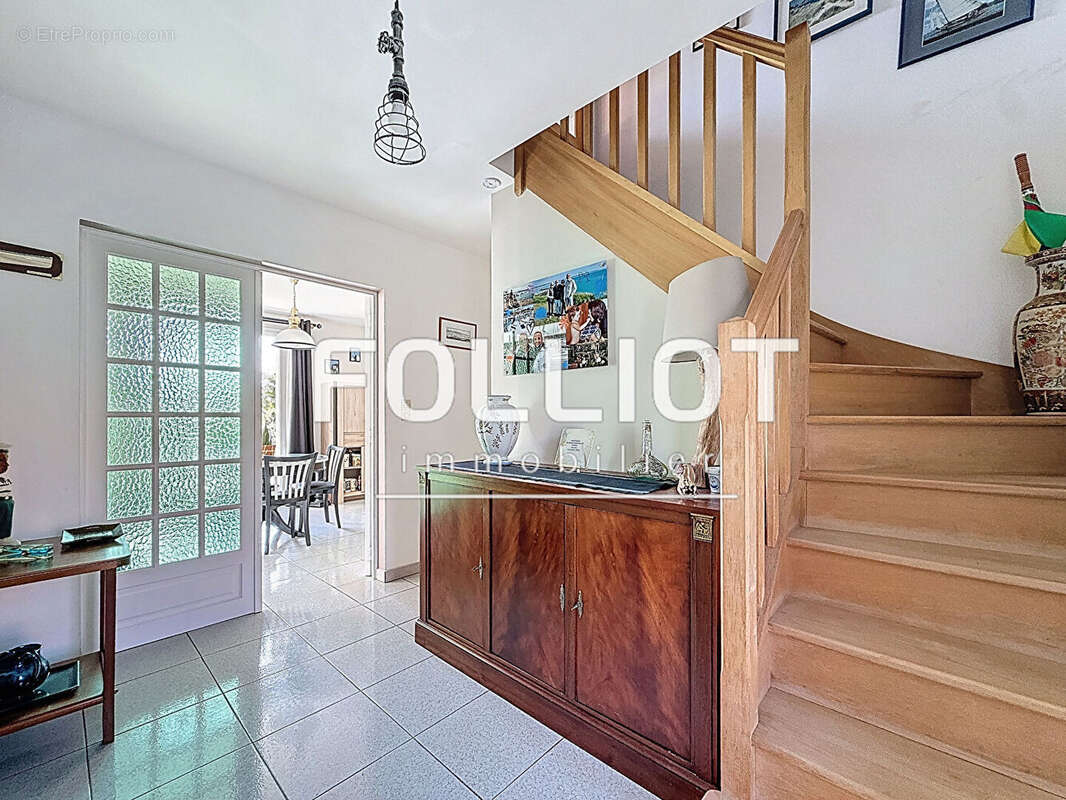 Maison à SAINT-PAIR-SUR-MER