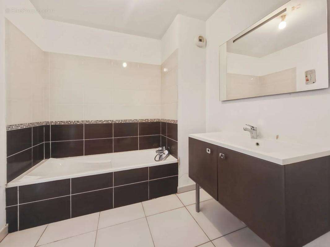 Appartement à SANARY-SUR-MER