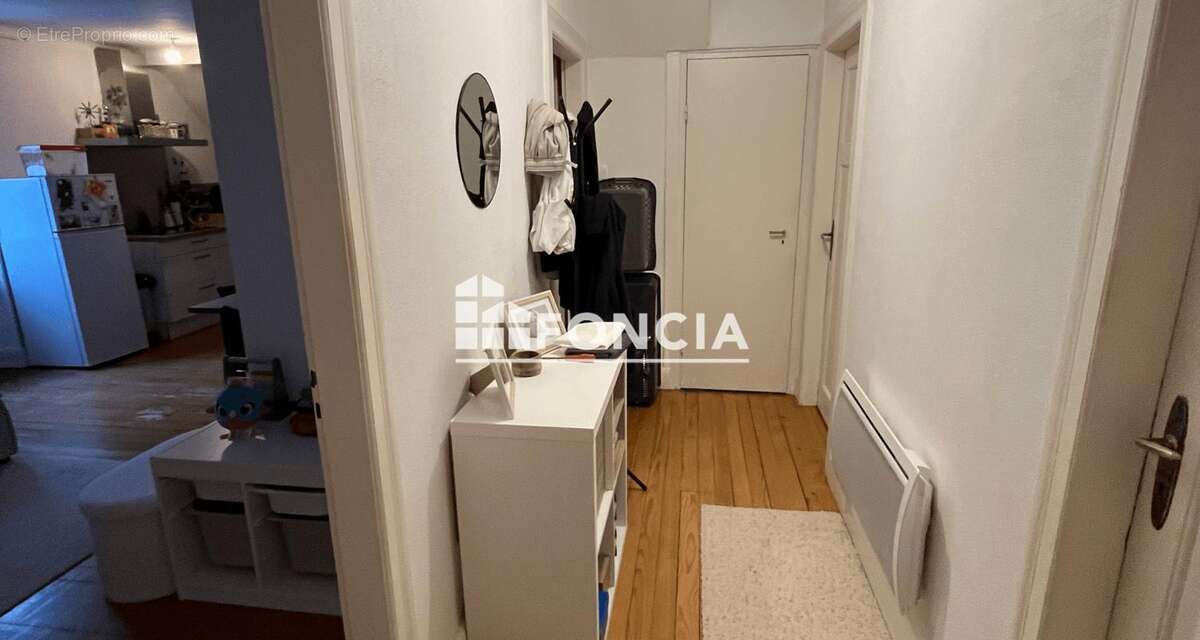 Bel appartement de caractère T4 – 81 m² – maison de maître proche Centre Ville Sarrebourg - photo 2
