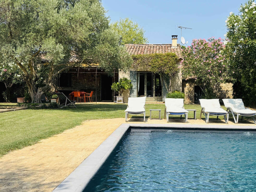 Maison à SAINT-QUENTIN-LA-POTERIE