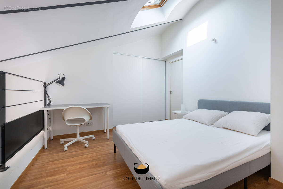 Appartement à MARSEILLE-2E