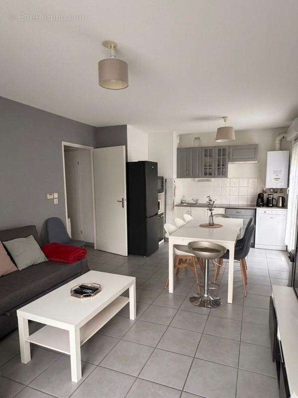Appartement À Vendre - photo 3