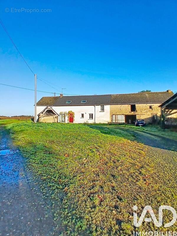 Photo 1 - Maison à LANRELAS