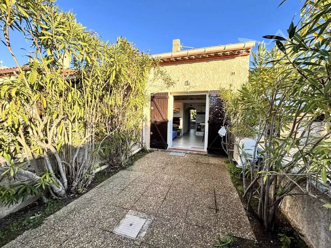 Maison à SAINT-CYPRIEN