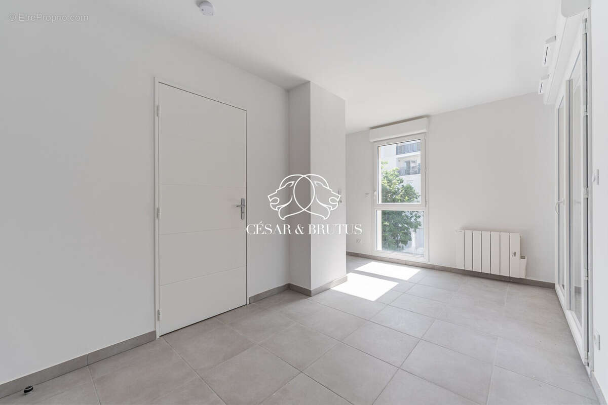 Appartement à LYON-8E