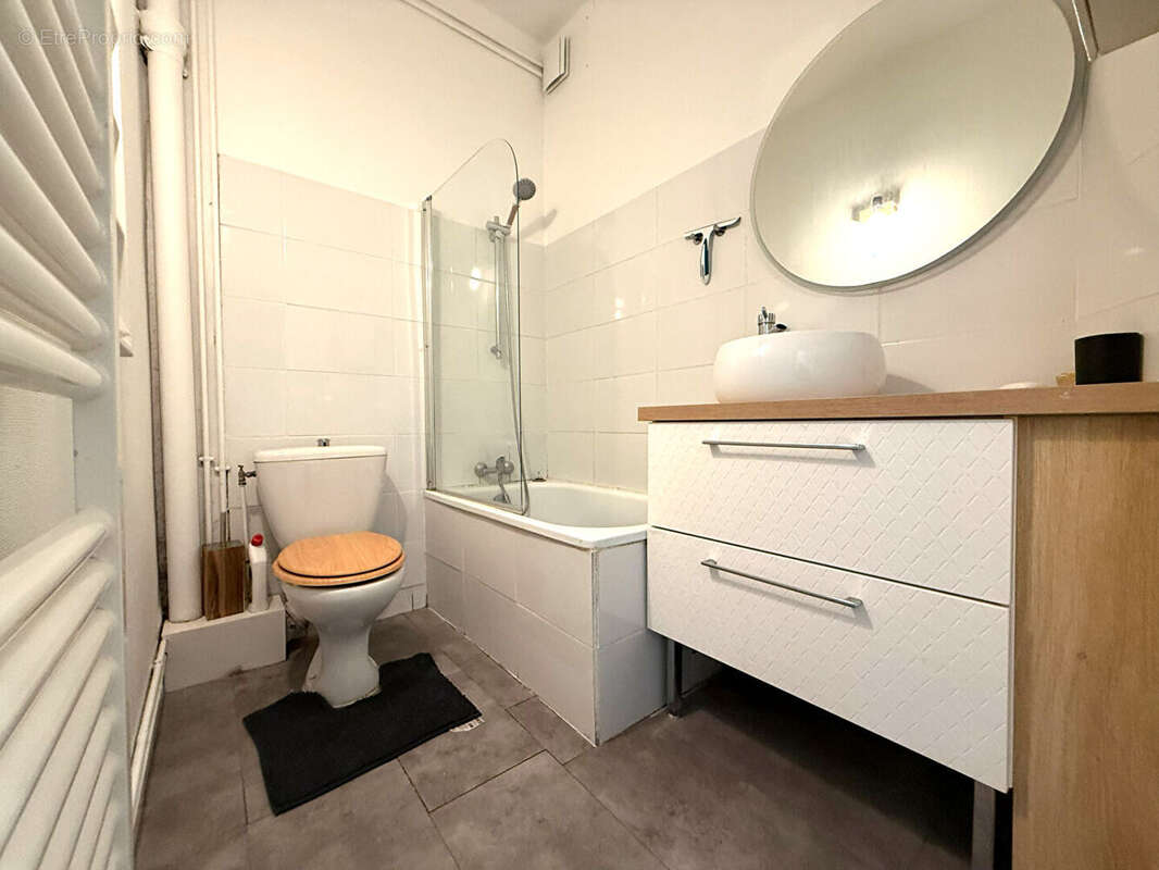 Appartement à MONTROUGE