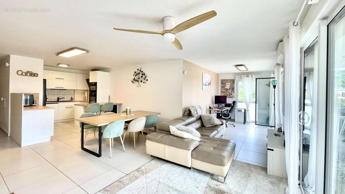 Photo 2 - Appartement à MIRIBEL