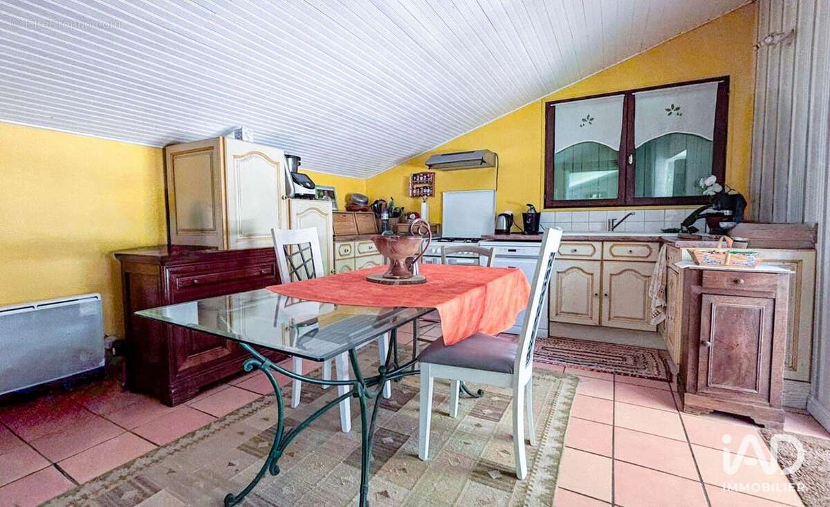 Maison 118 m² à Fontcouverte  - photo 6
