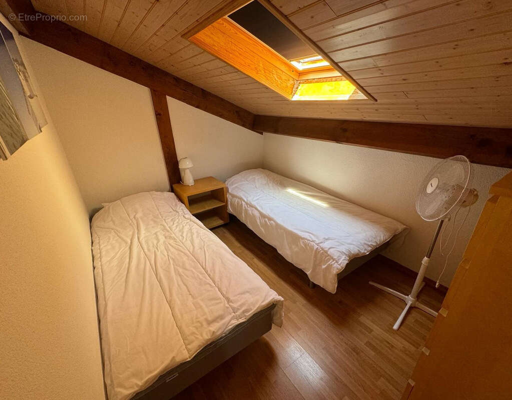Appartement à SAINT-JULIEN-EN-BORN