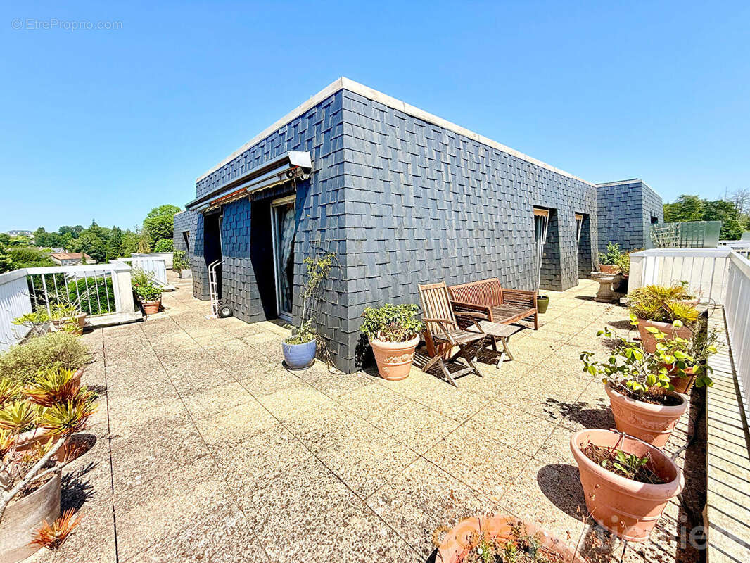 Appartement à SAINT-CYR-SUR-LOIRE