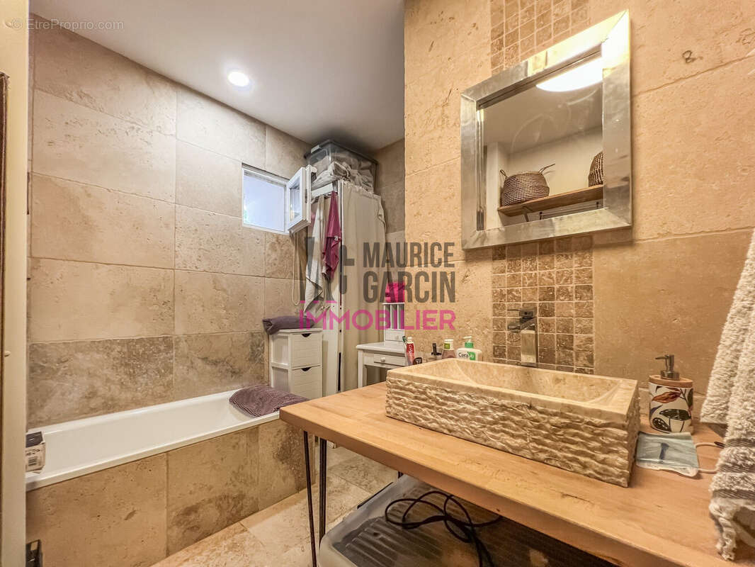 Maison 128 m² à Saint-Didier  - photo 8