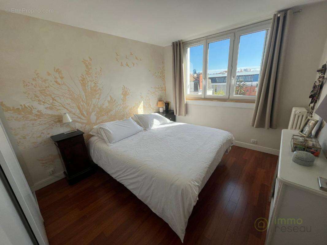 Appartement à NANTERRE