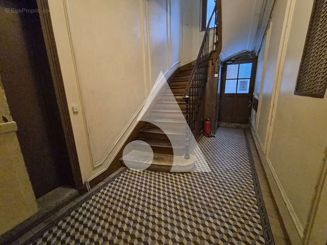 Appartement Paris 3 pièce(s)  44,13 m2 - photo 3