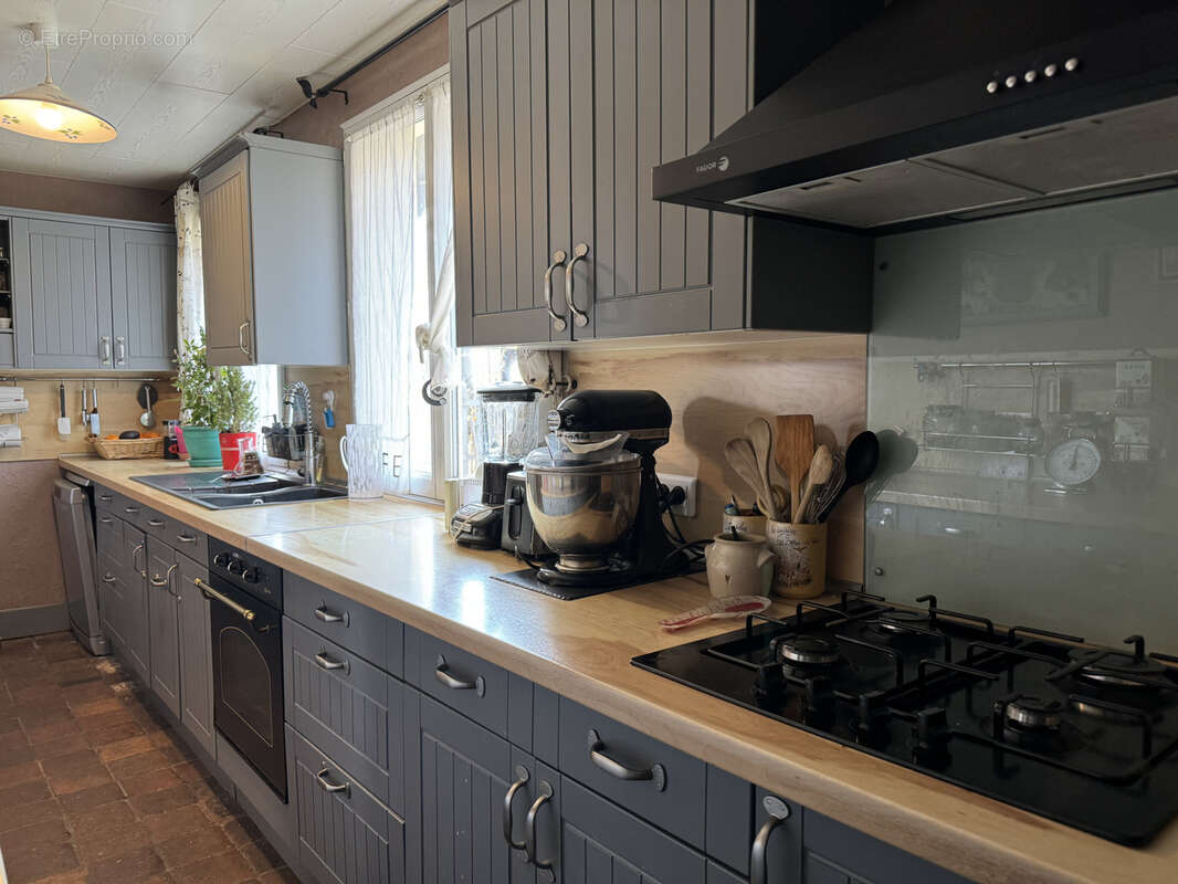 Maison à MONTCORBON