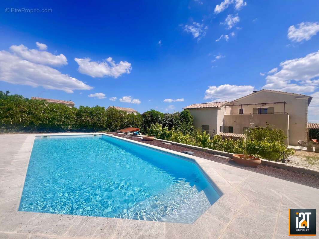 Maison à GARRIGUES-SAINTE-EULALIE