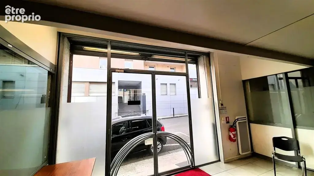 Local commercial 125 m² pour toutes activites commerciales, liberales, artisanat ou stockage - photo 5
