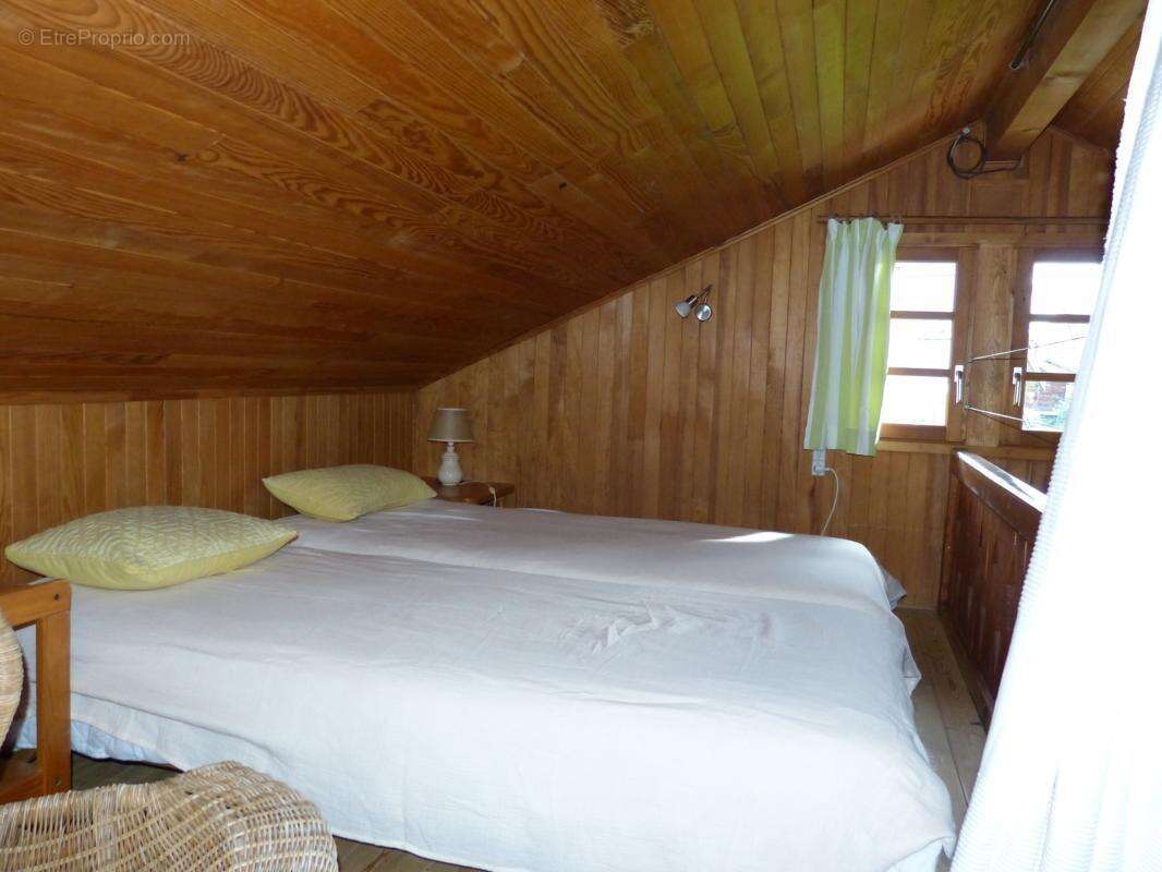 Maison à NANCY-SUR-CLUSES