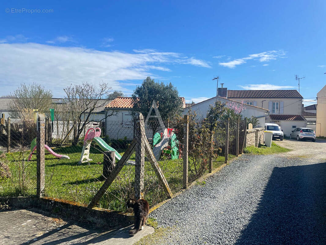 Maison à BREUIL-MAGNE