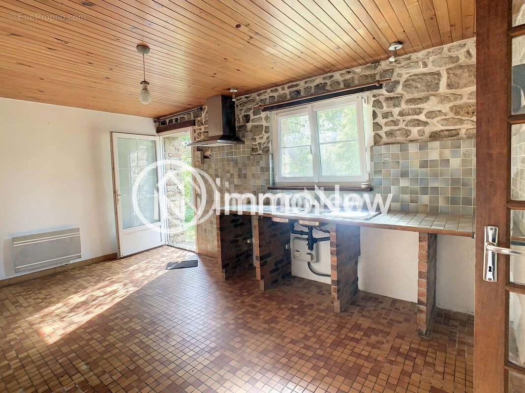 propriété de charme /Le Val Saint Père/ 6 Logements, 3.5 hectares - photo 30