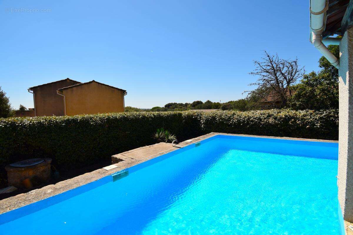 Maison à VERS-PONT-DU-GARD