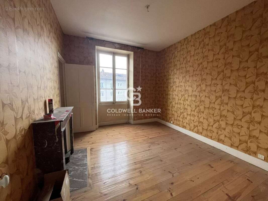 Appartement à SAINT-GEORGES-DE-COMMIERS