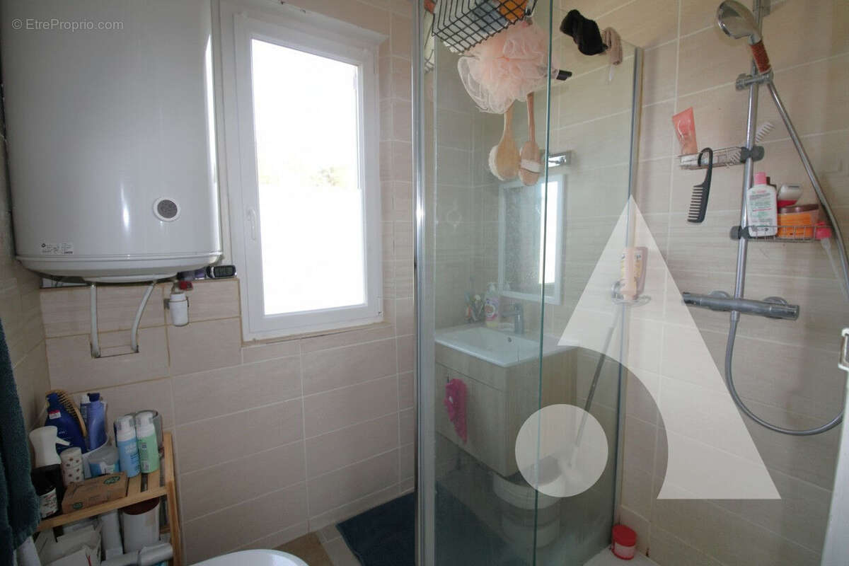Appartement à LACROIX-SAINT-OUEN