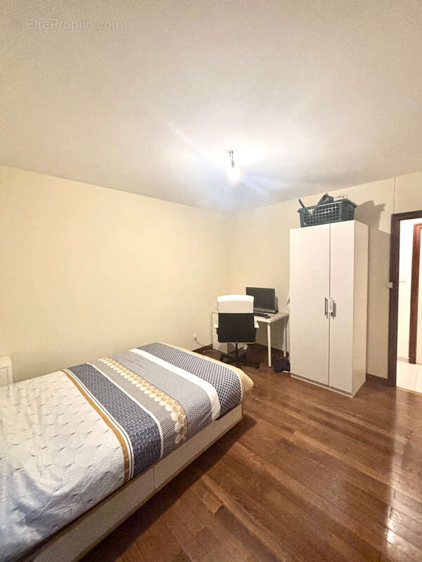 Appartement à L'ARBRESLE