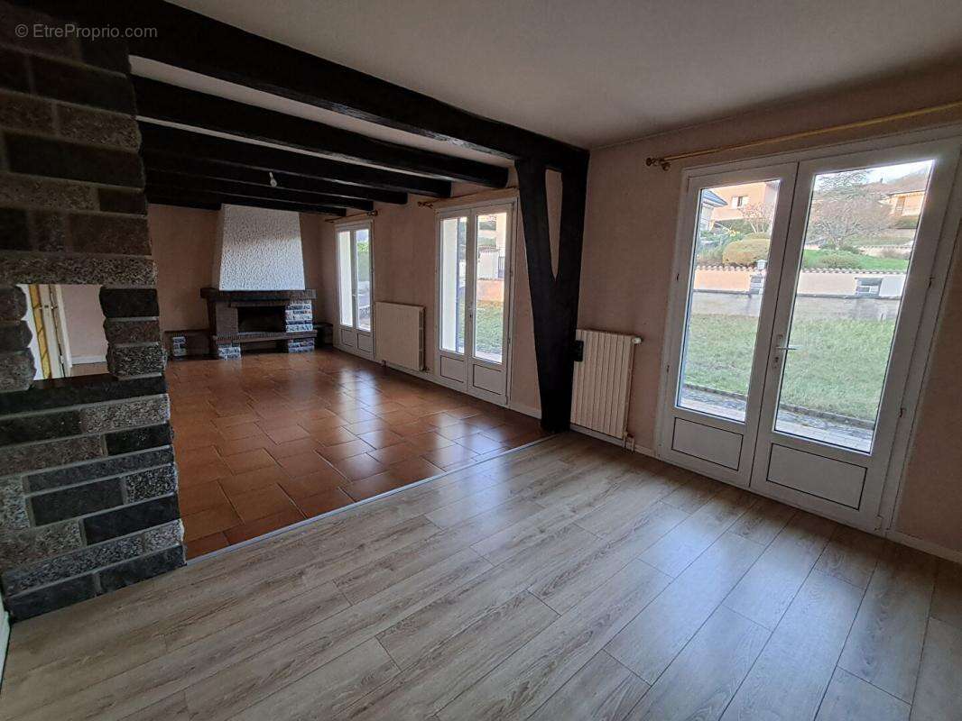 Maison Vesoul  8 pièces 132 m2 à 174 000 euros - photo 3