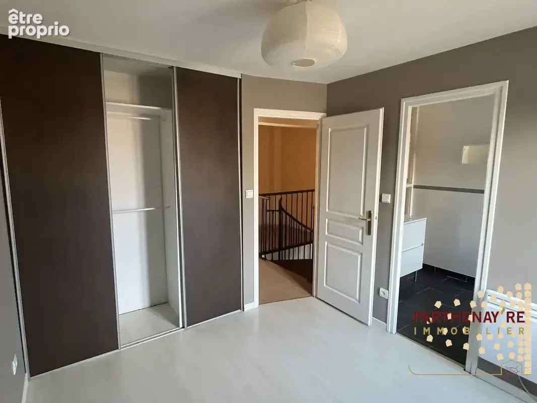 Maison 3 pièces 66 m² à vendre à Parthenay (79200) - photo 8
