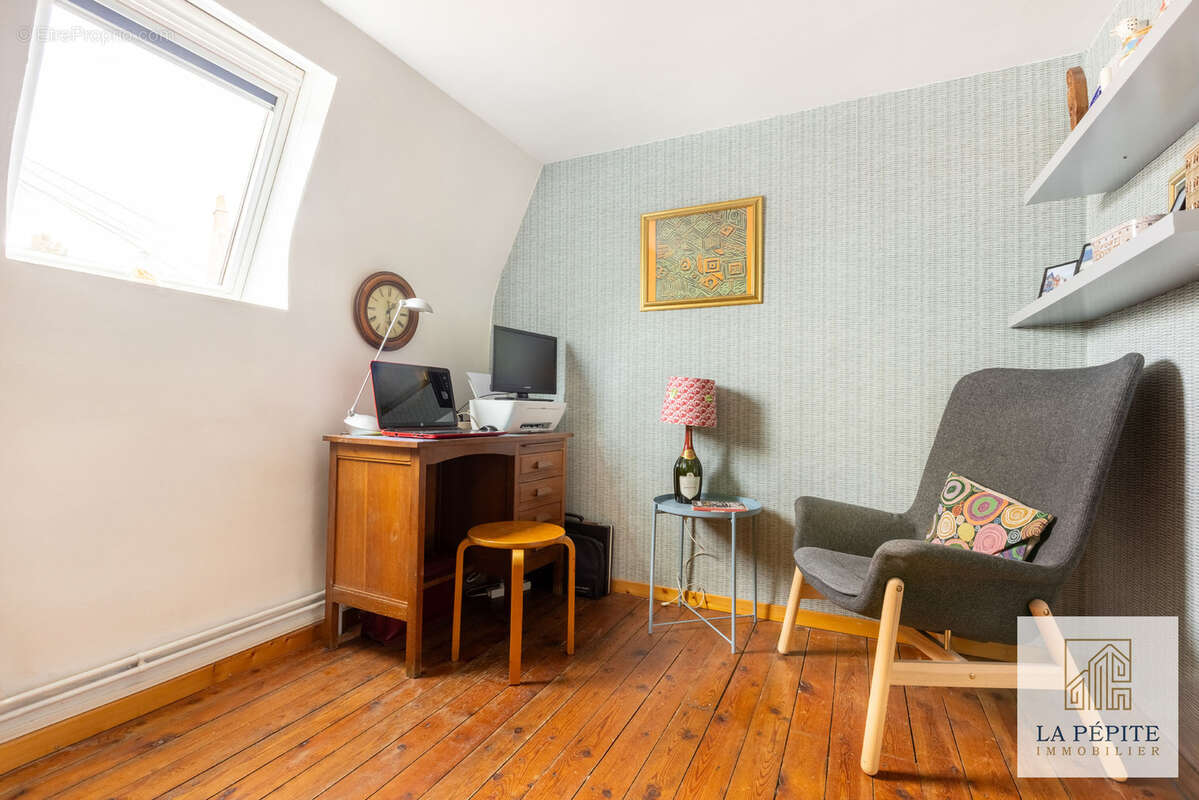 Fressain-longere-3 chambres+1 bureau-garage-jardin-cave - photo 16