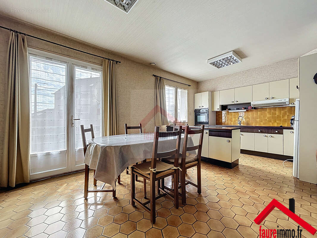 Maison à BRIVE-LA-GAILLARDE