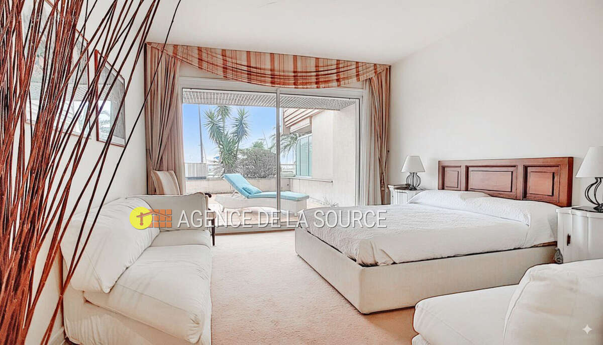 Appartement à VALLAURIS