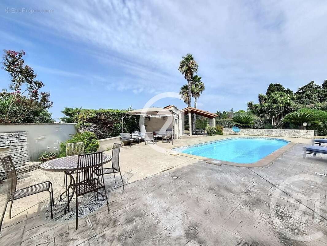 Maison à LATOUR-BAS-ELNE