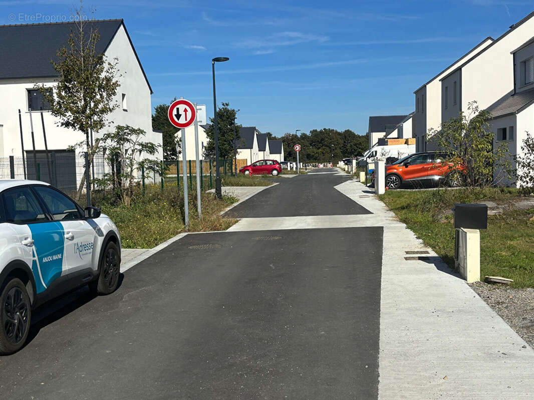 Terrain à SAINT-MARS-DU-DESERT