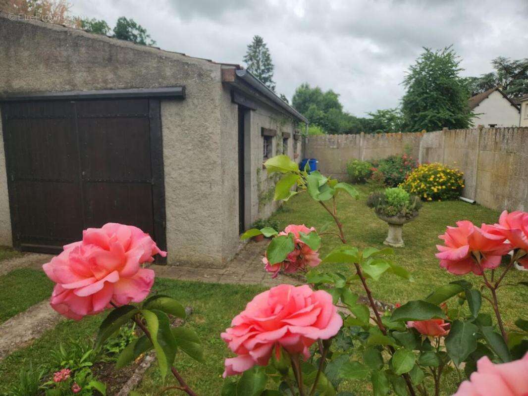 Maison à ARTENAY