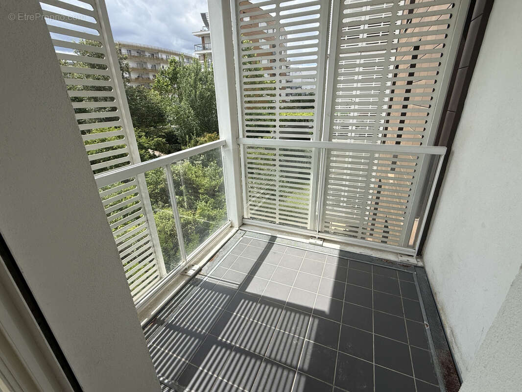 Appartement à ISSY-LES-MOULINEAUX