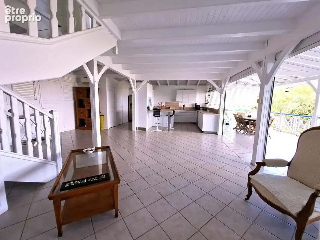 LES TROIS-ILETS : Villa créole  rénovée - Piscine - Vue mer - photo 10