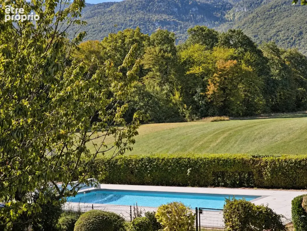 Maison 7 pièces 289 m² à vendre à Divonne-Les-Bains (01220) - photo 3