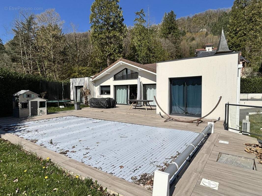 Maison à VAULNAVEYS-LE-HAUT