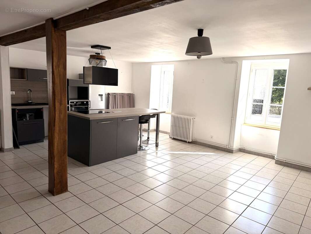 Maison 86 m² à Nedde  - photo 3