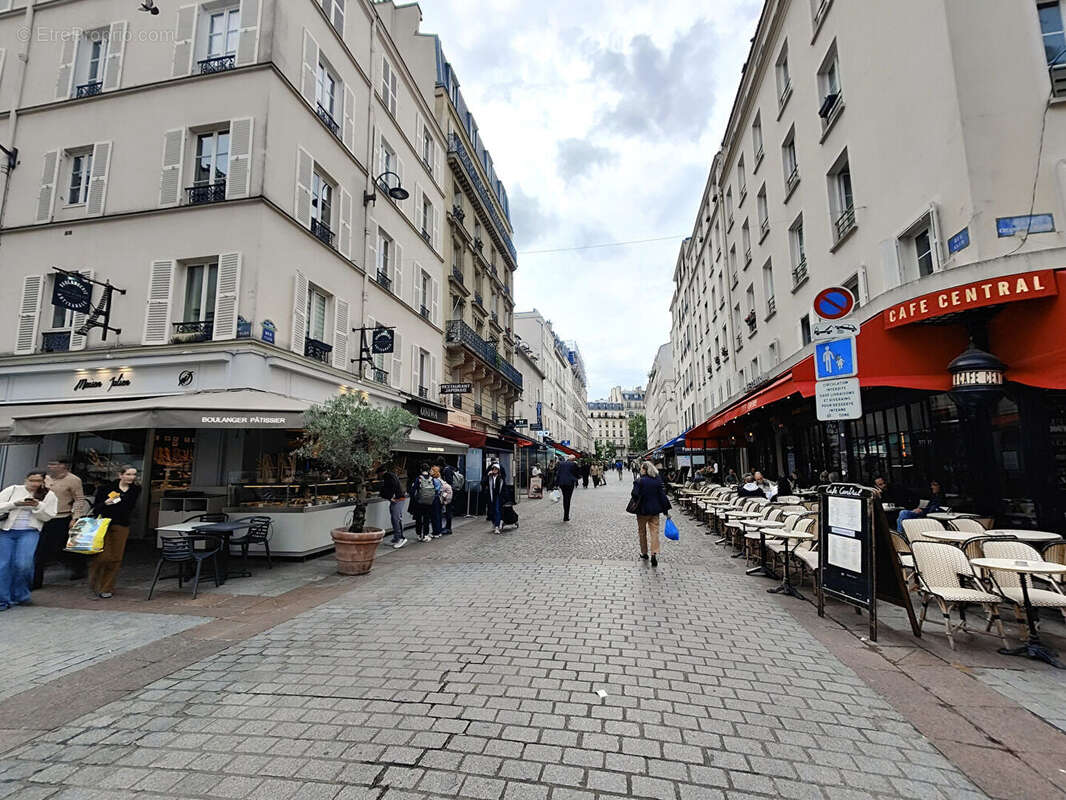Appartement à PARIS-7E