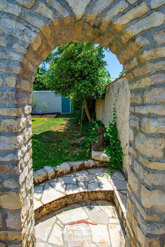 Maison à MESCHERS-SUR-GIRONDE