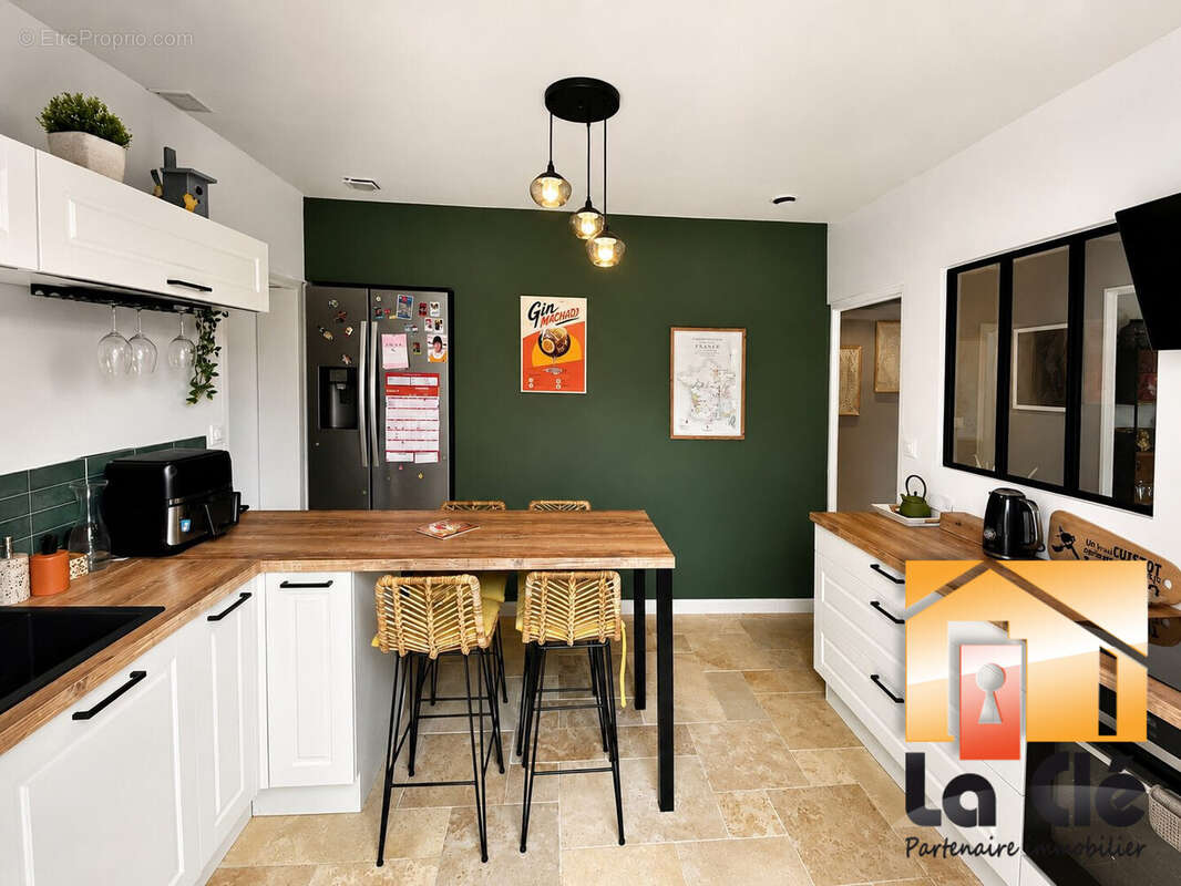 Maison 113 m² à Colayrac-Saint-Cirq  - photo 5