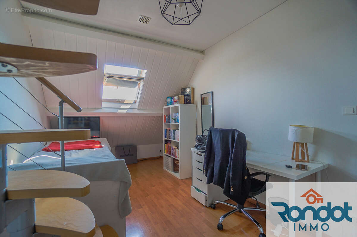 Maison à MAGNY-SUR-TILLE