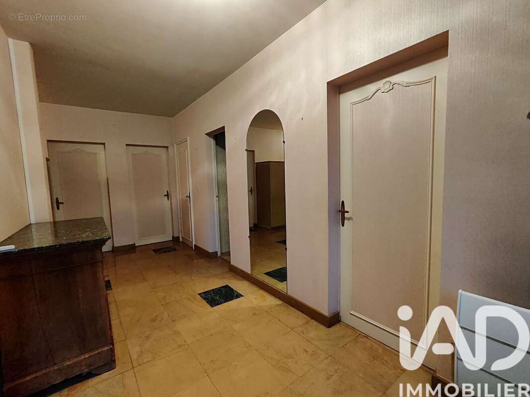 Photo 4 - Maison à JALONS