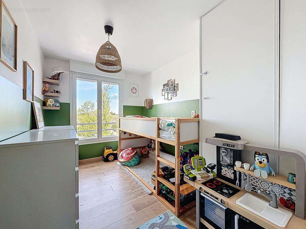 Appartement à MONTIGNY-LE-BRETONNEUX