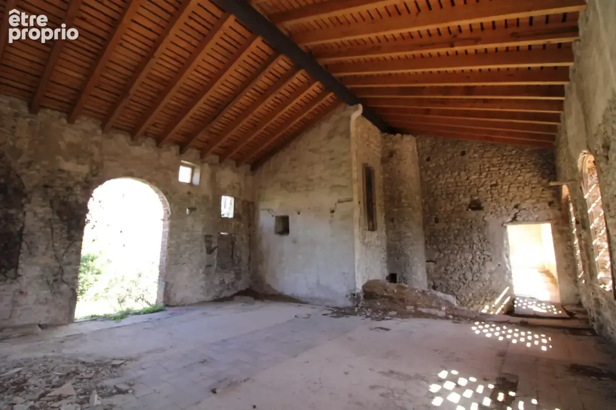 Mas de 2500 m2 sur 26 hectares. - photo 89