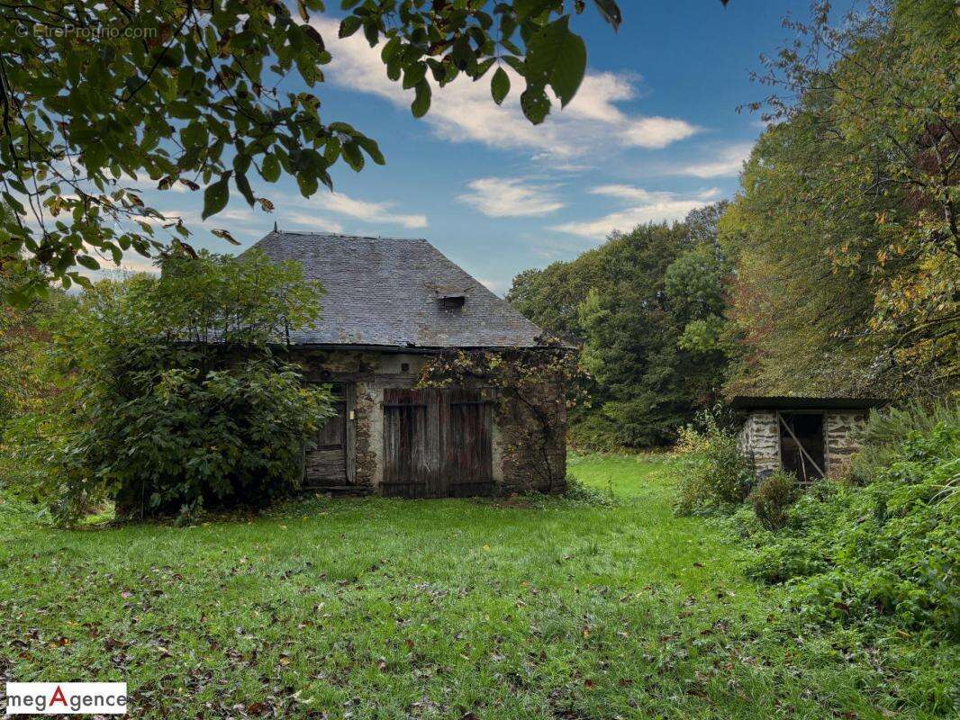 Maison à PERPEZAC-LE-NOIR