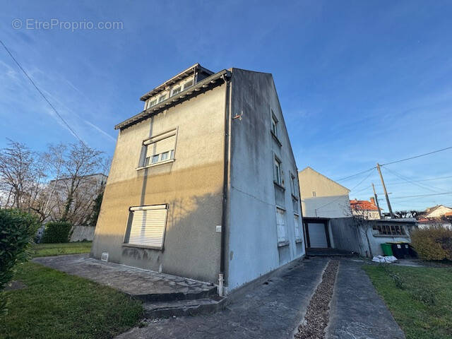 Maison à PARAY-VIEILLE-POSTE